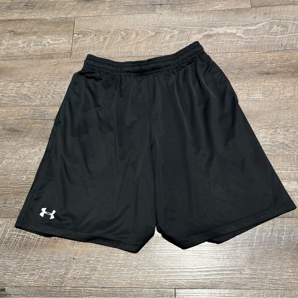 Under Armour Men's Black Athletic Shorts - Picture 1 of 5